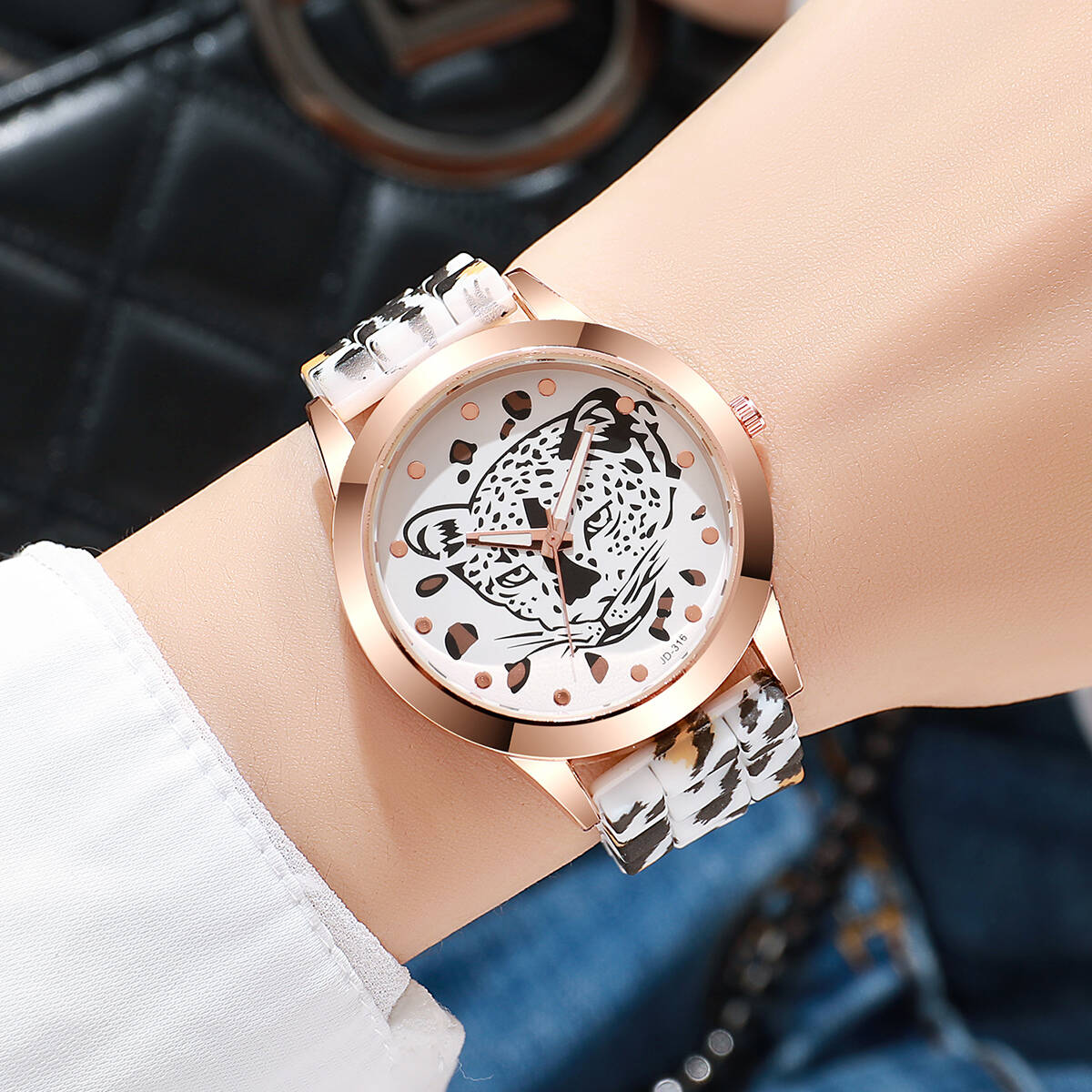 2PCS/Set Fashion Women Watches - Silicone Band Women 评论和价格